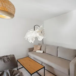 Affordable Comfort In Apartment